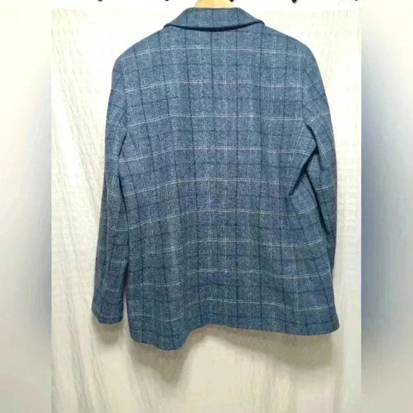 Lands End 💯 Wool ladies Blue plaid Blazer. Size 16 - Picture 2 of 9